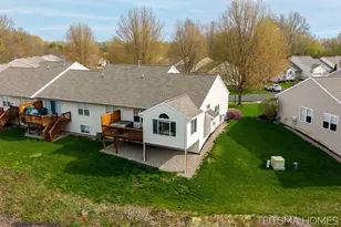 15443 Winchester Cir, Grand Haven, MI 49417 - Photo 47