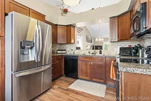 15443 Winchester Cir, Grand Haven, MI 49417 - Photo 7