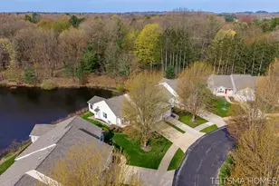 15443 Winchester Cir, Grand Haven, MI 49417 - Photo 51