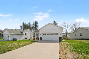 2647 Eagle Ridge, Muskegon, MI 49444 - Photo 3