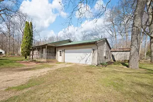 23990 Ave C, Edwardsburg, MI 49112 - Photo 3