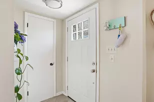 1181 Kay Pkwy, Ann Arbor, MI 48103 - Photo 3