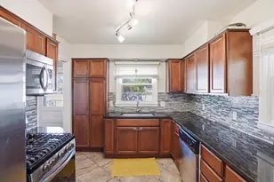 1181 Kay Pkwy, Ann Arbor, MI 48103 - Photo 11