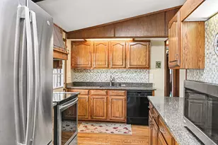 5260 Driftwood Ave, Kalamazoo, MI 49009 - Photo 11
