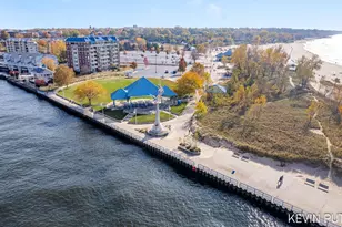 103 N Pier St, Saint Joseph, MI 49085 - Photo 71