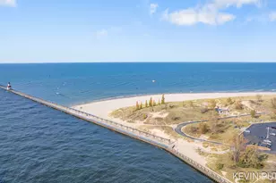 103 N Pier St, Saint Joseph, MI 49085 - Photo 75
