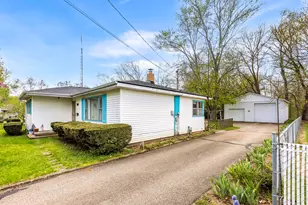 121 Geneva Ave, Battle Creek, MI 49037 - Photo 3