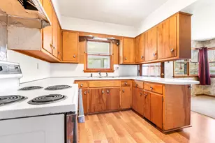 121 Geneva Ave, Battle Creek, MI 49037 - Photo 7