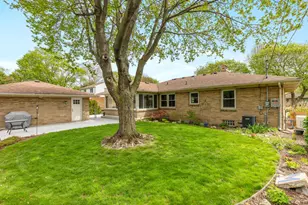 51 Westmont Dr NW, Grand Rapids, MI 49504 - Photo 23