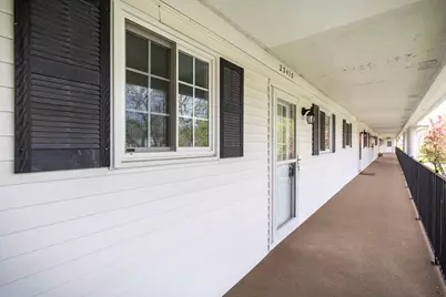 23418 Middlebelt Road #10, Farmington, MI 48336 - Photo 5