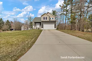 6635 Timberbrook Ct, Norton Shores, MI 49444 - Photo 49
