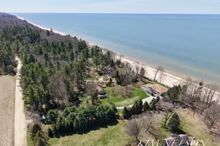 8937 S Indian Hills Rd, Montague, MI 49437 - Photo 5