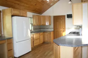 22951 Riverside Dr, Mendon, MI 49072 - Photo 5