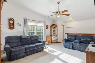 36796 Lakeview Ln, Richmond, MI 48062 - Photo 7
