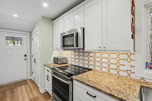 2424 Cardinal Ln, Holland, MI 49424 - Photo 9