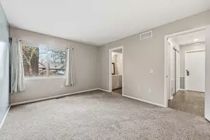 114 Lanark Ct, Kalamazoo, MI 49006 - Photo 15