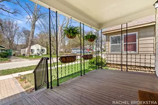 817 W Dale Ave, Muskegon, MI 49441 - Photo 5