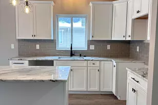30815 Lower Ridge Dr, New Boston, MI 48164 - Photo 5