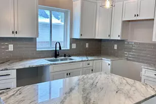 30815 Lower Ridge Dr, New Boston, MI 48164 - Photo 5