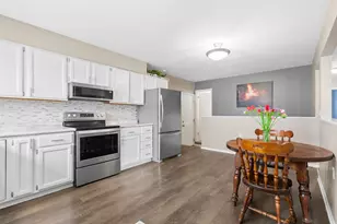 4317 Farnham Ave, Portage, MI 49002 - Photo 5