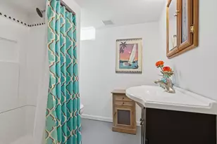 1882 Kenmore Dr, Grosse Pointe Woods, MI 48236 - Photo 19