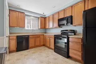 1882 Kenmore Dr, Grosse Pointe Woods, MI 48236 - Photo 13