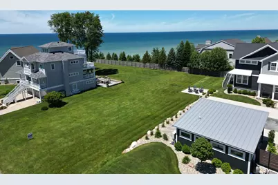 7251 Lakeview Avenue, South Haven, MI 49090 - Photo 3