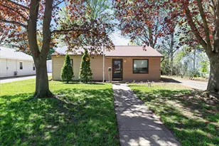 1893 Lewis Dr, Niles, MI 49120 - Photo 5