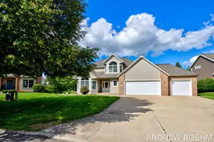 2586 Marble Ct, Zeeland, MI 49464 - Photo 5