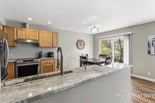 17342 Hazel St, Spring Lake, MI 49456 - Photo 11