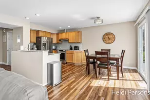 17342 Hazel St, Spring Lake, MI 49456 - Photo 5