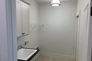 6563 Ravine Pt Dr NE, Rockford, MI 49341 - Photo 11