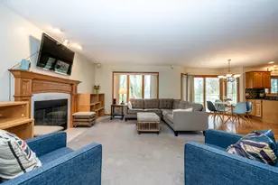 4030 Kendall Dr, Saint Joseph, MI 49085 - Photo 9