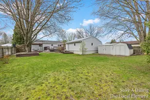 808 E Grant St, Greenville, MI 48838 - Photo 27