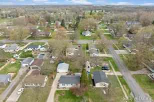 808 E Grant St, Greenville, MI 48838 - Photo 35