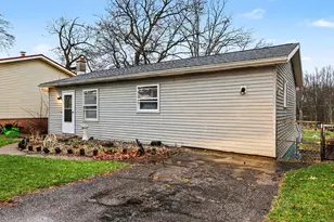 573 River Rd, Coldwater, MI 49036 - Photo 23