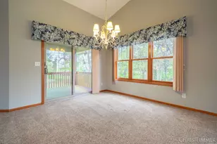 2353 Valarie Dr, Zeeland, MI 49464 - Photo 13