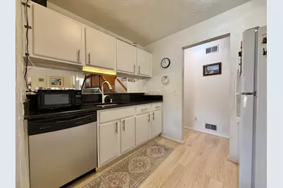 1651 S Hill Boulevard, Bloomfield Hills, MI 48304 - Photo 11