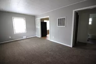 18336 E 12 Mile Rd, Roseville, MI 48066 - Photo 5