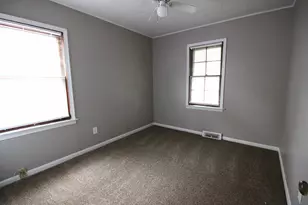 18336 E 12 Mile Rd, Roseville, MI 48066 - Photo 9