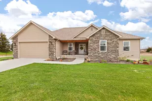 9201 Walnut Dr, Tipton, MI 49287 - Photo 3