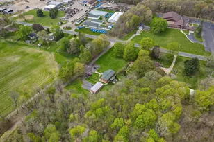 10477 S Sprinkle Rd, Vicksburg, MI 49097 - Photo 3