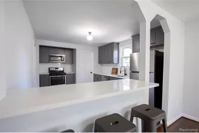 1308 E Milton, Hazel Park, MI 48030 - Photo 3