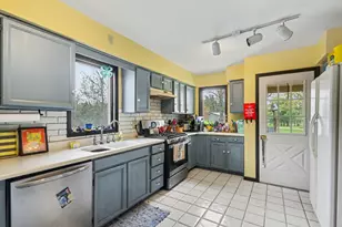 703 E Osterhout Ave, Portage, MI 49002 - Photo 9