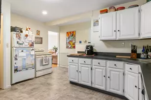 473 Darwin St, Westland, MI 48186 - Photo 9