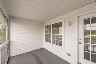 2800 S Knightsbridge Cir, Ann Arbor, MI 48105 - Photo 21