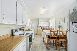 51361 Summit St, Paw Paw, MI 49079 - Photo 13