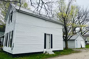 210 S Division Ave, Fremont, MI 49412 - Photo 3
