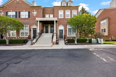 29374 Glen Oaks Boulevard E, Farmington Hills, MI 48334 - Photo 1