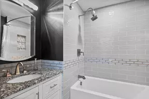29374 Glen Oaks Blvd E, Farmington Hills, MI 48334 - Photo 25